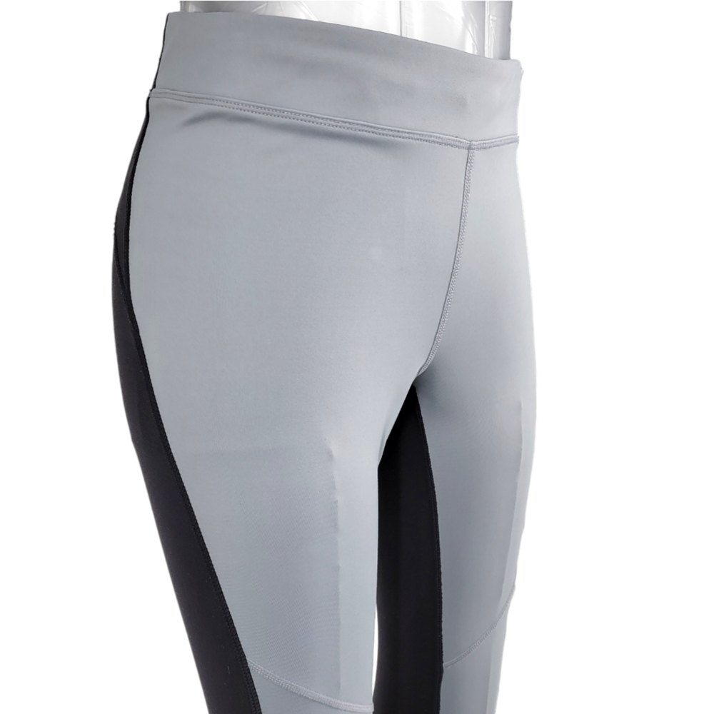 Athleta Tight Gray and Blackโ Sport Leggings With Rear Pocket Size XS